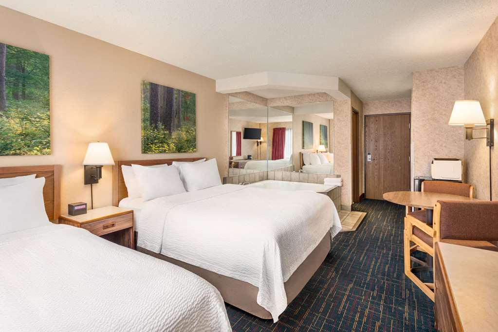 Days Inn by Wyndham Hurley - photo 37