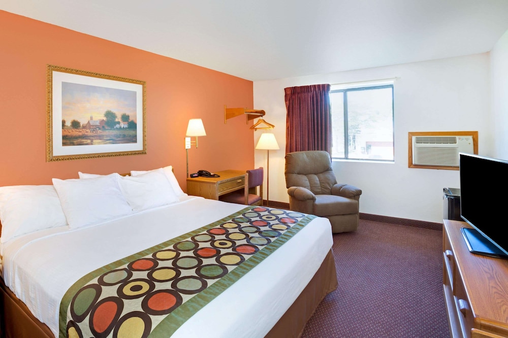Super 8 by Wyndham Aberdeen East - photo 6