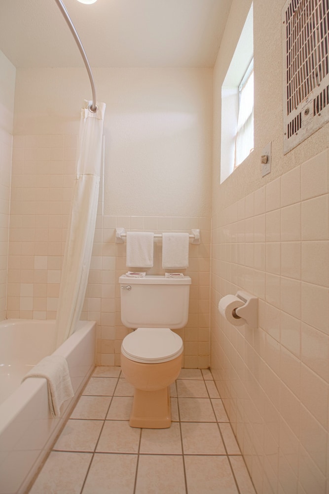 A Ok Motel Waurika OK - photo 43