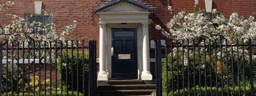 Peel House Apartments — 4-Star Luxury Hotel in Burton Upon Trent, United Kingdom