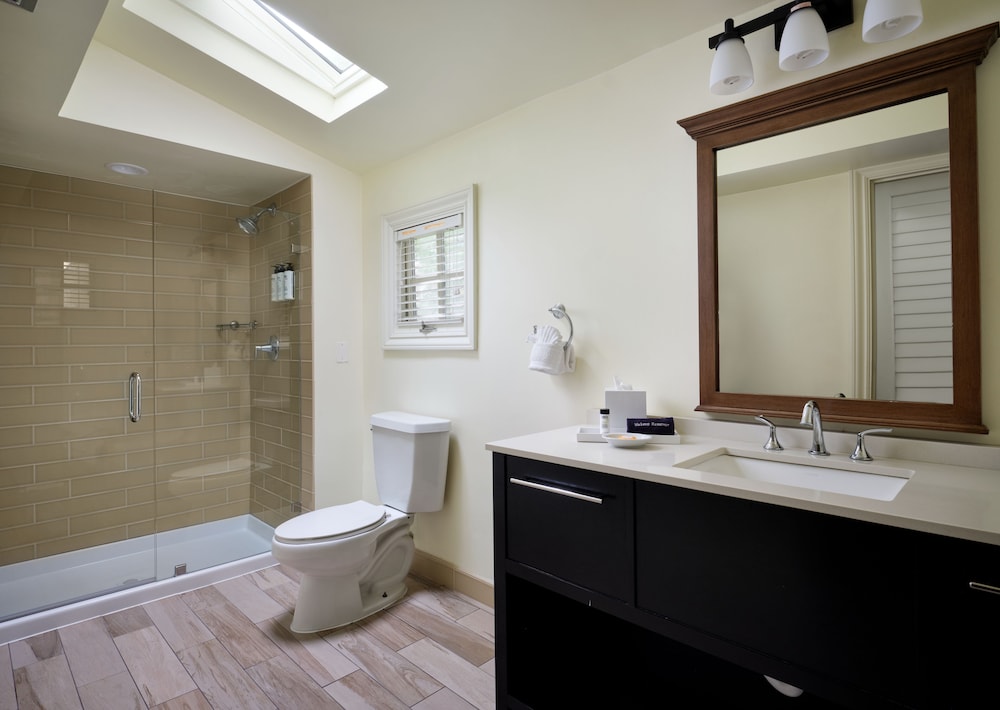 Lighthouse Lodge And Cottages - photo 39