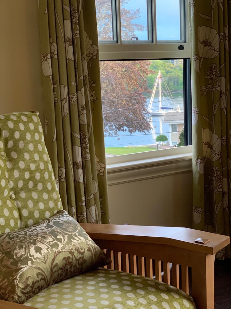 The Pebble Bed & Breakfast — Halifax — photo 4