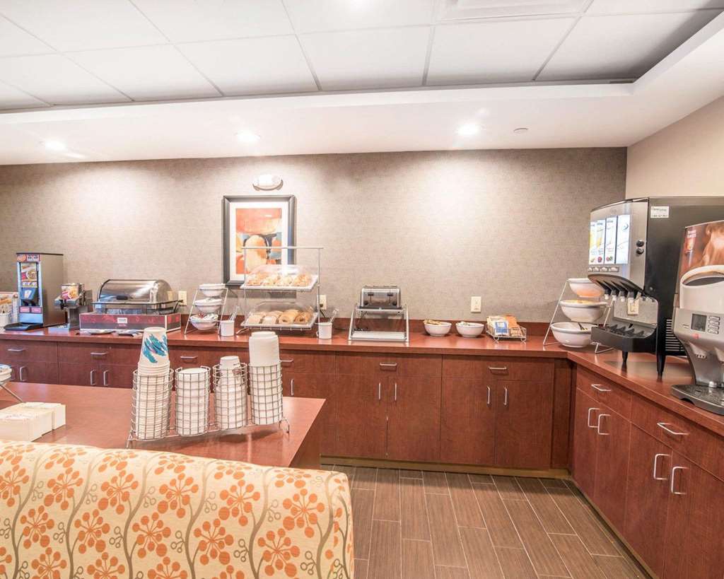 Comfort Inn & Suites Brattleboro I 91 - photo 22
