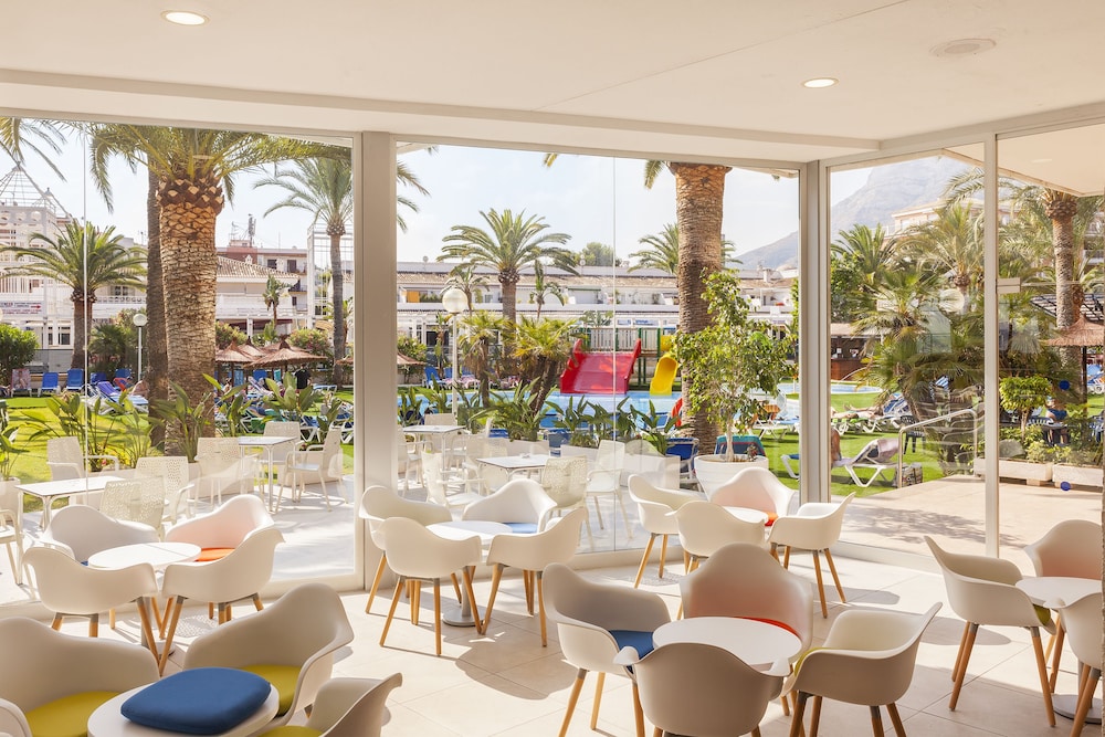 Port Denia — hotel in Denia