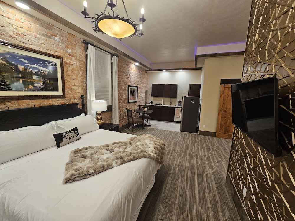 Eaglescape Suites and Event Center - photo 7