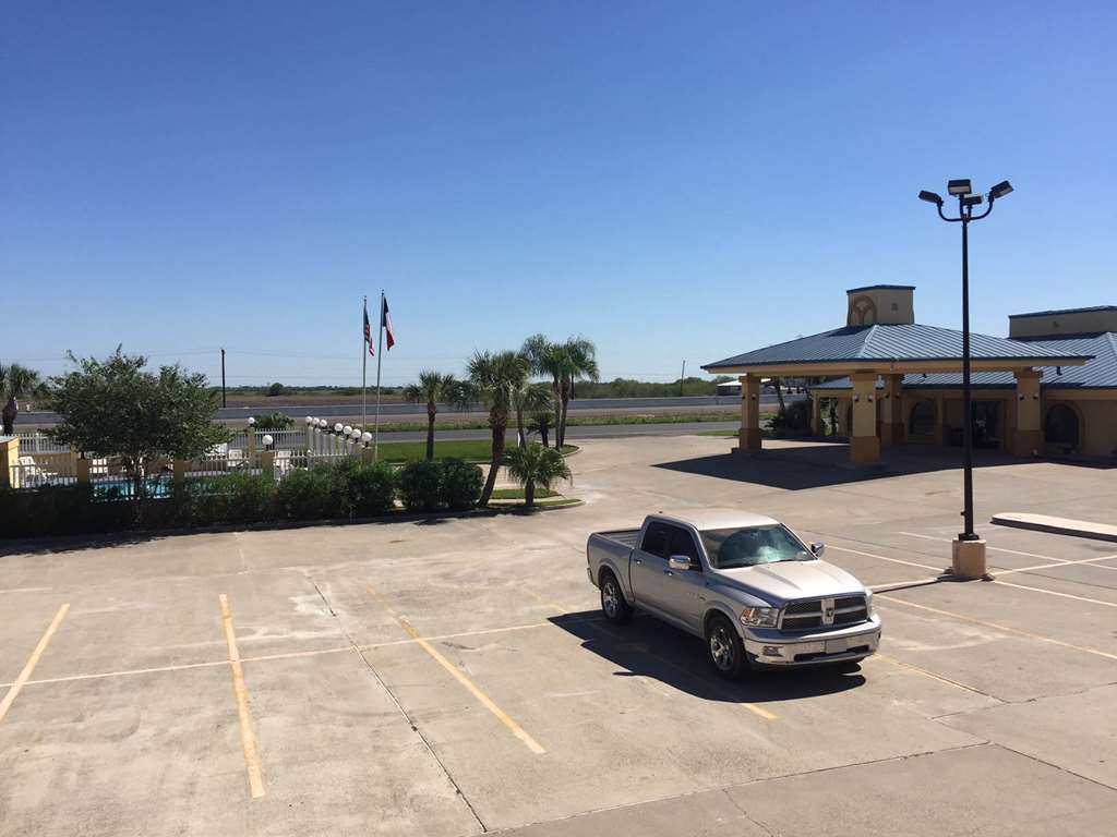 Americas Best Value Inn Bishop Kingsville - photo 6