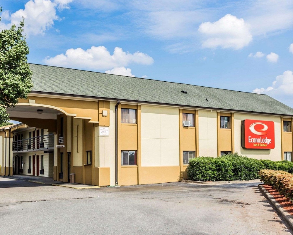 Econo Lodge Inn & Suites Matthews Charlotte - photo 25