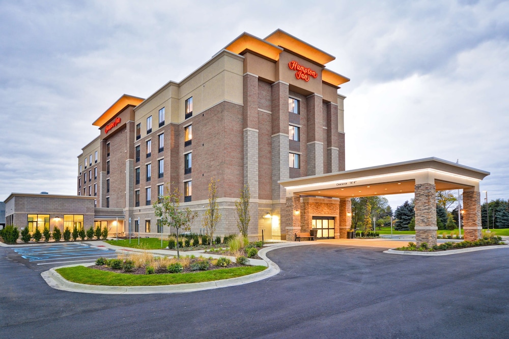 Hampton Inn Livonia Detroit - featured photo