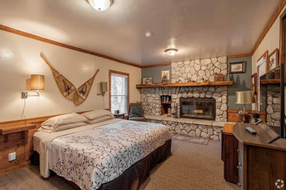 Idyllwild Inn - photo 47