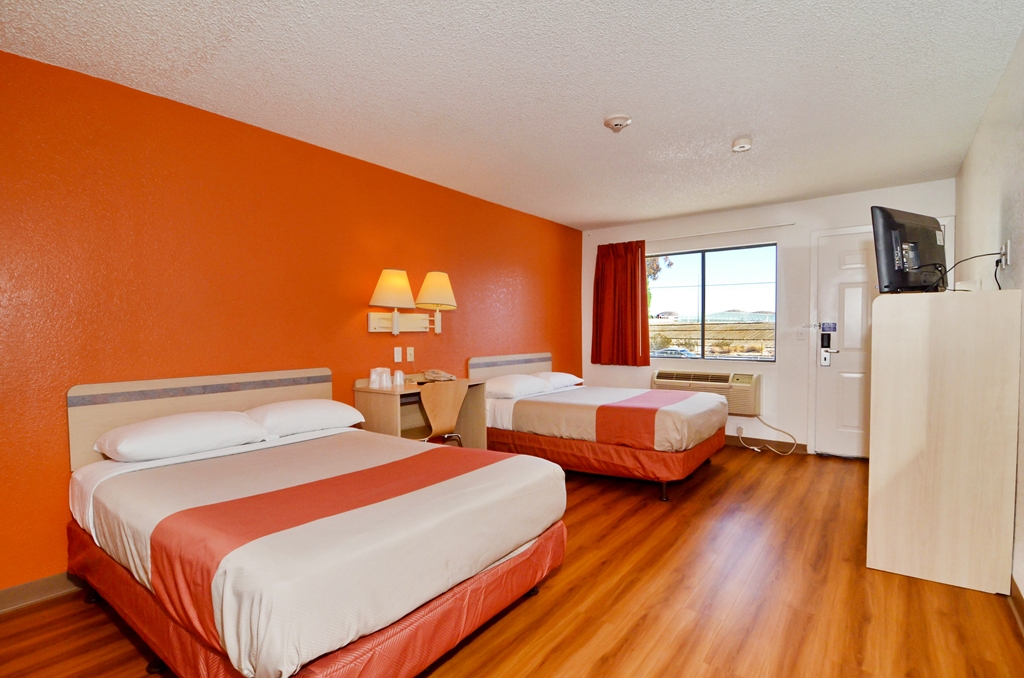 Motel 6 North Palm Springs CA North - photo 14