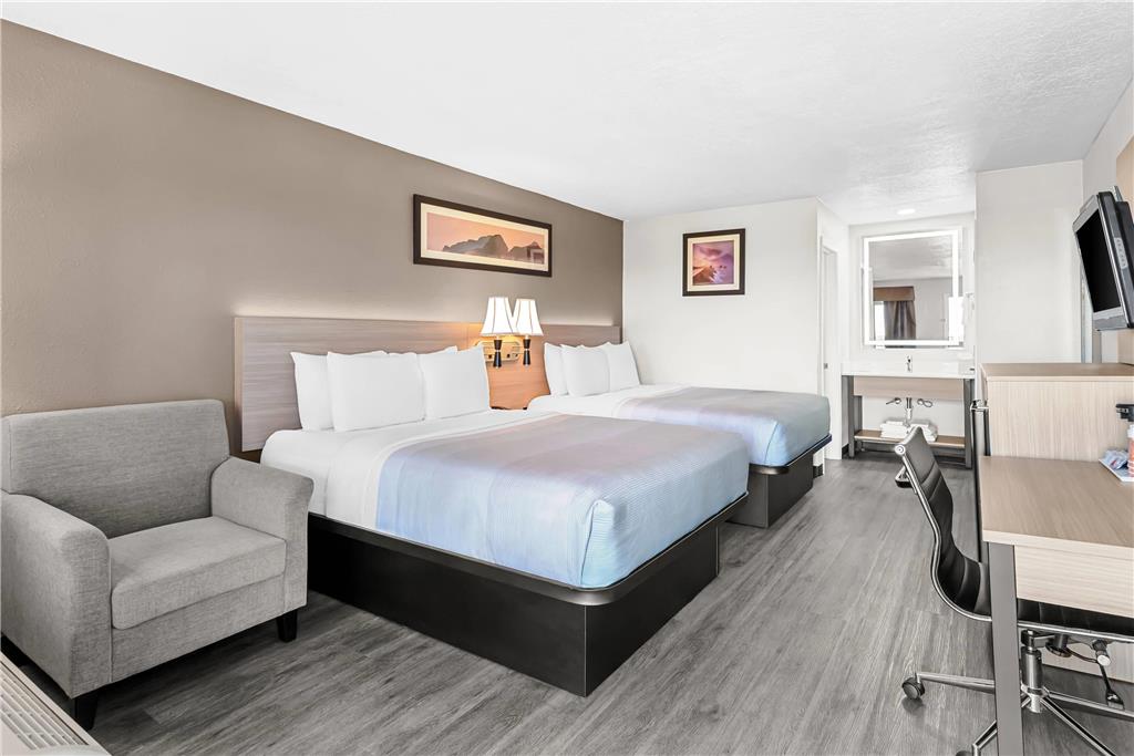 Quality Inn & Suites Albuquerque - photo 22