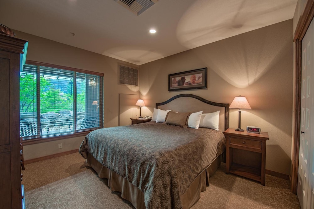 Silver Mountain Lodging - photo 8