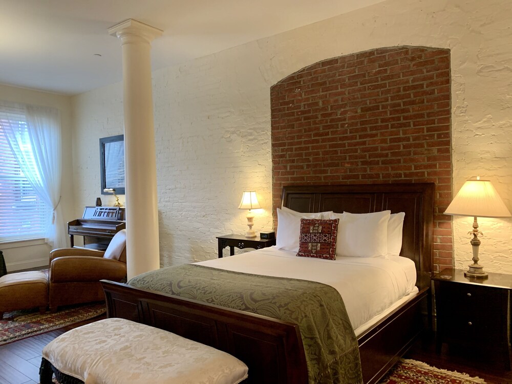 The Barrington - photo 21