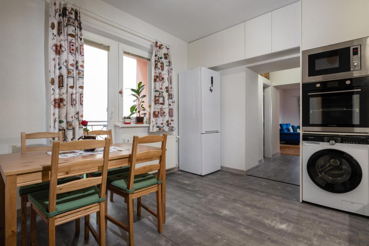 Apartmán LM moderný a veľký 90m2 v centre mesta — 4-Star Luxury Hotel in Liptovsky Mikulas, Slovakia