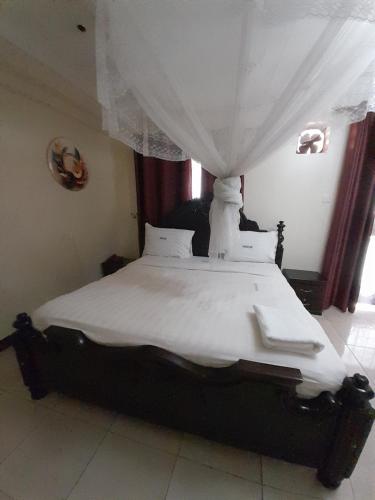 Harambee paradise hotel in Unknown City, Republic of Uganda