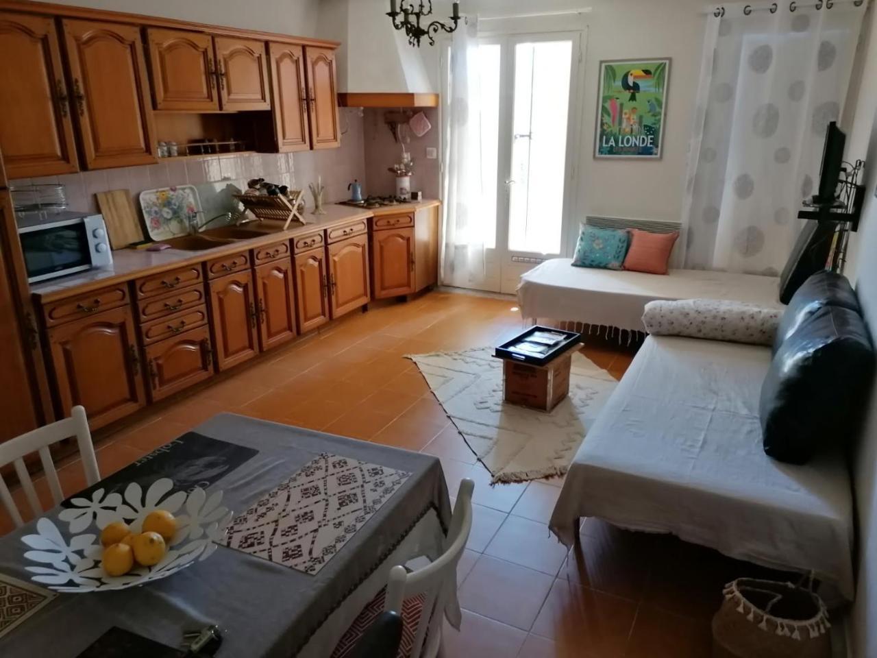 Aux Papyrus — hotel in La Londe-Les-Maures