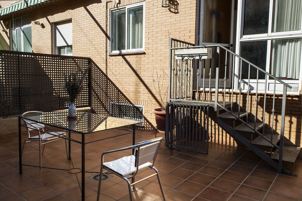 Casa Montesol — 4-Star Luxury Hotel in Caceres, Spain