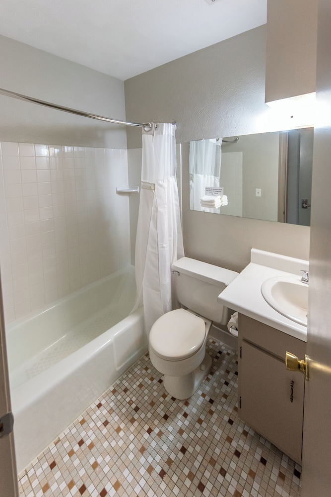 Sugarloaf Inn - photo 71