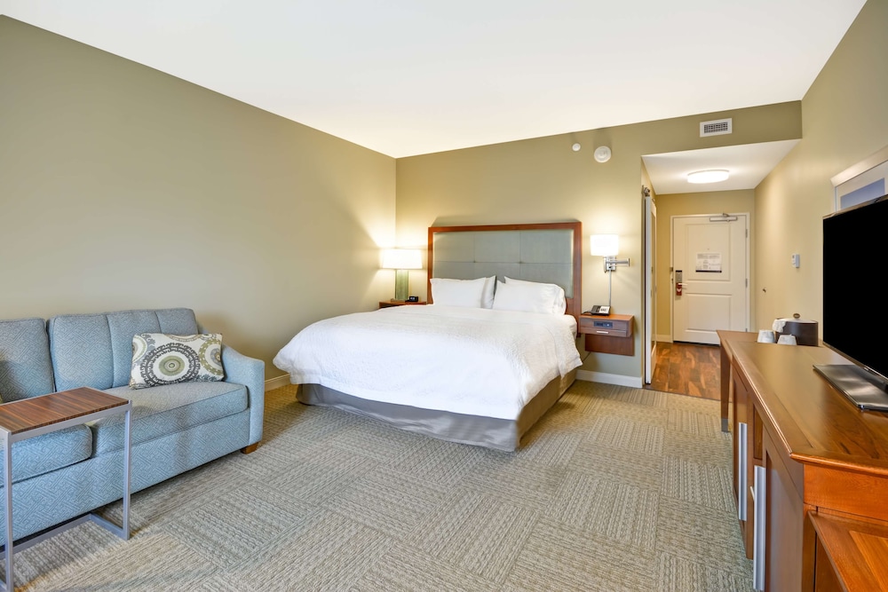 Hampton Inn & Suites Charleston Airport - photo 24