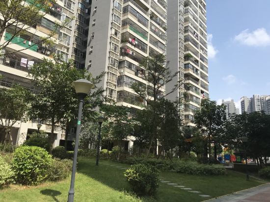 Childhood Inn in Wuzhou, People's Republic of China