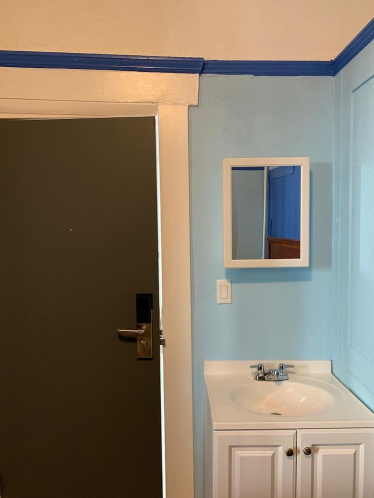 Page Hotel - photo 21