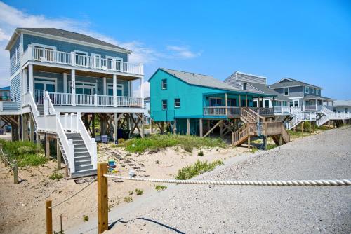 A Pirate's Paradise by Oak Island Accommodations - photo 42