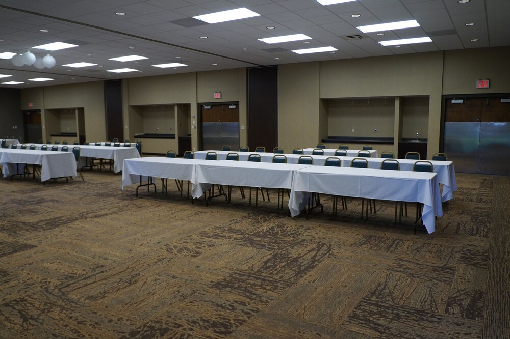 Biltmore Hotel Suites - photo 19