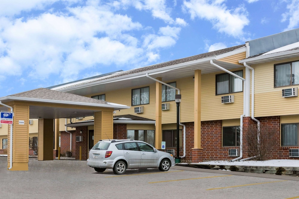 Urbandale Extended Stay - featured photo