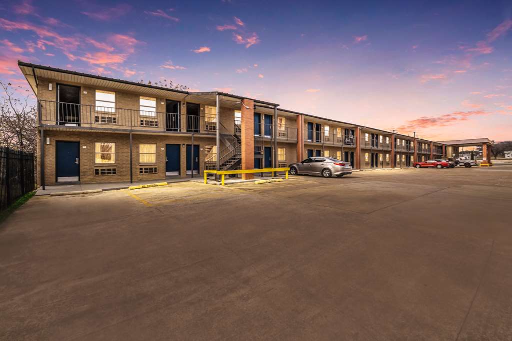Motel6 Dallas TX - photo 8