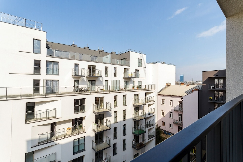 Apartments Kraków Zablocie by Noclegi Renters — 4-Star Luxury Hotel in Krakow, Poland