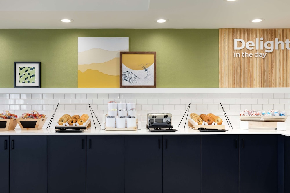 Spark by Hilton Germantown Washington DC North - photo 32