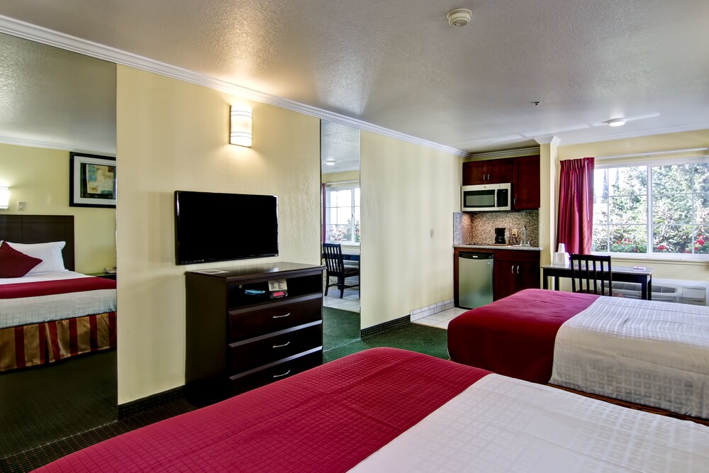 Pacific Inn of Redwood City - photo 13