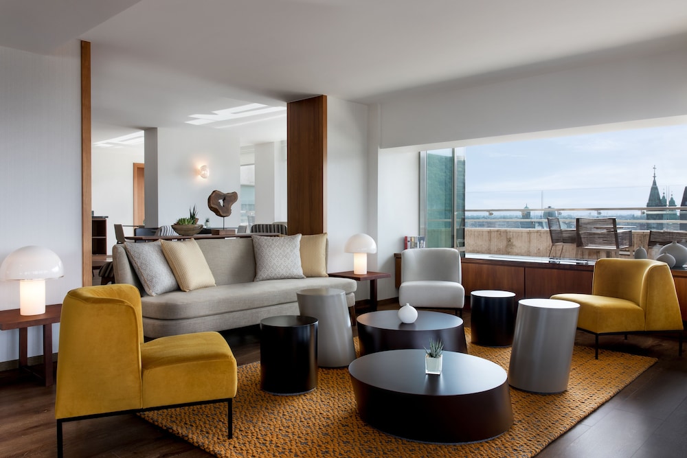 מזון ומשקאות