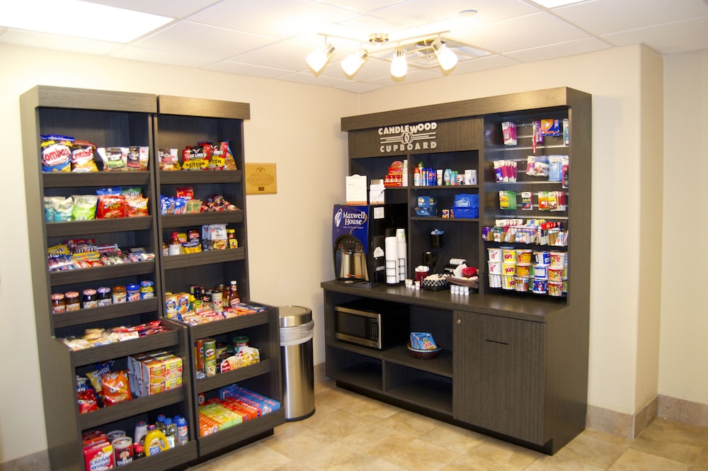 Candlewood Suites Victoria By Ihg - photo 21