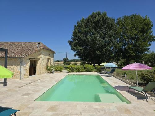 Charmant Gîte en Périgord Pourpre avec Wifi et Terrasse Privée FR 1 616 491 — hotel in Lamonzie-Saint-Martin