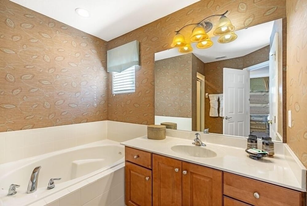 Lakeside Landing 6 Bedrooms - photo 28