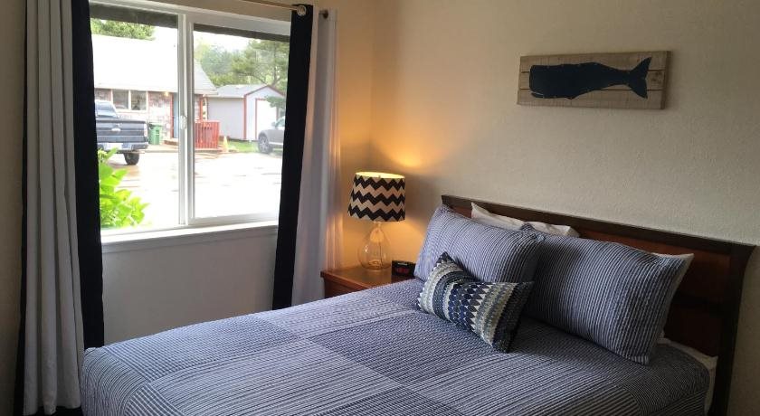 Surf & Sand Inn in Pacific, United States