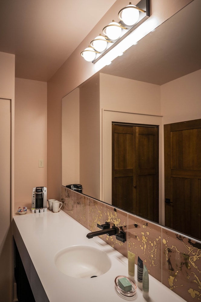 Hotel Broad Ripple - photo 293
