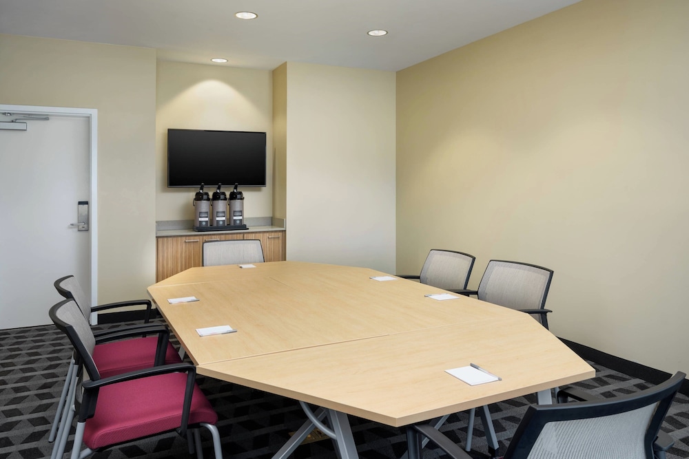 TownePlace Suites by Marriott Leesburg - photo 32