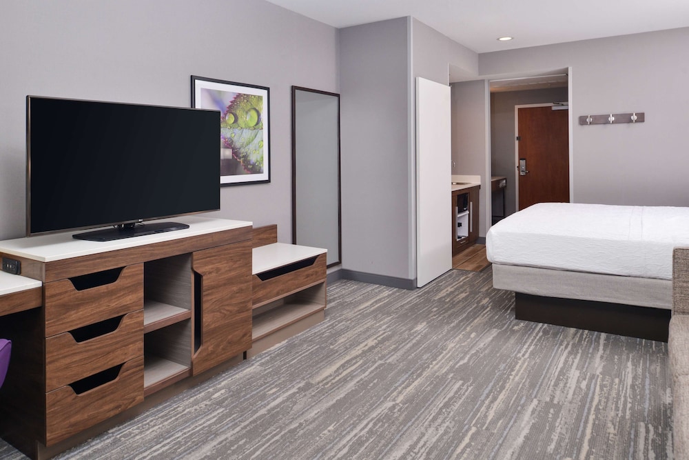Hampton Inn & Suites Boise Spectrum - photo 48