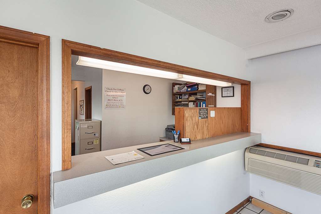Rodeway Inn Wauseon - photo 8