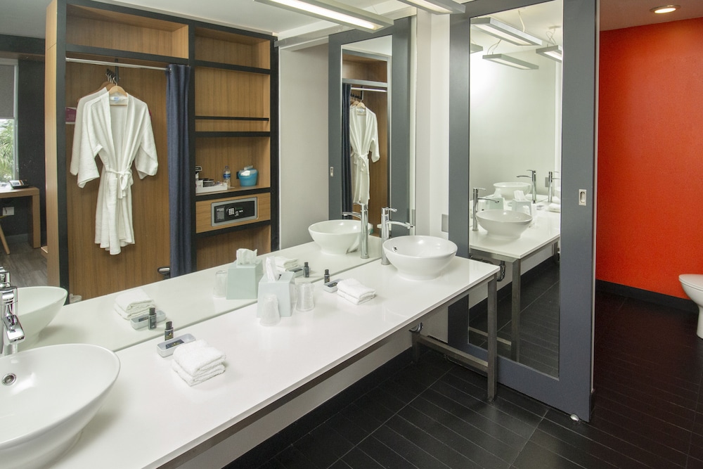 Aloft Miami Doral - photo 40
