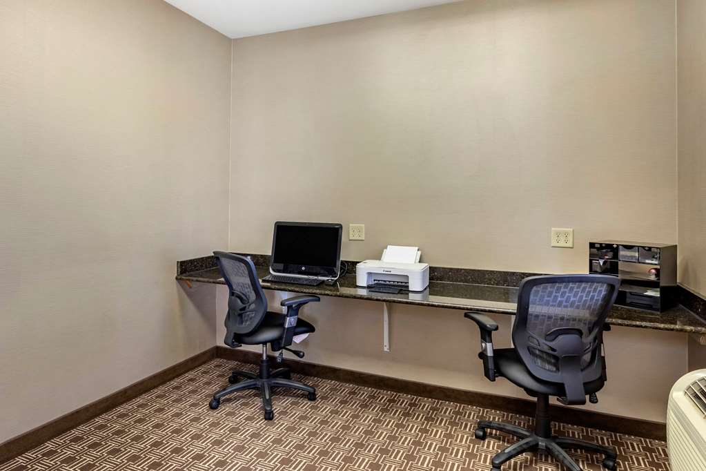 Comfort Inn Evansville Casper - photo 32