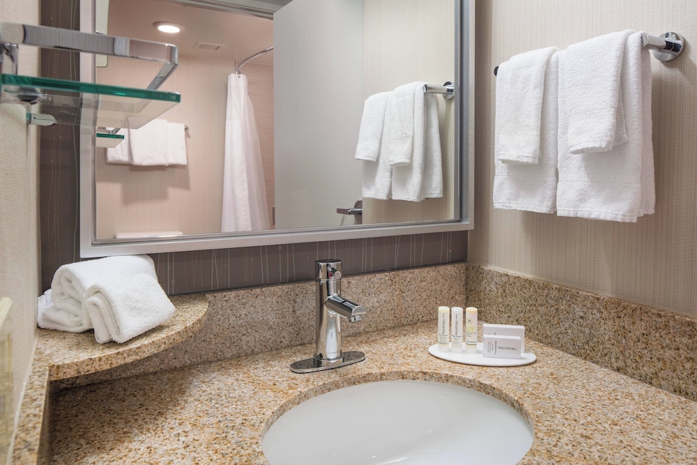 Courtyard by Marriott Richmond Berkeley - photo 13