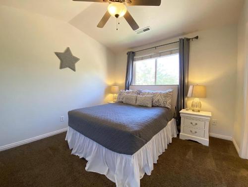 Pool & Hot Tub Close to hiking trails in Kanab — 4-Star Luxury Hotel in Kanab, United States