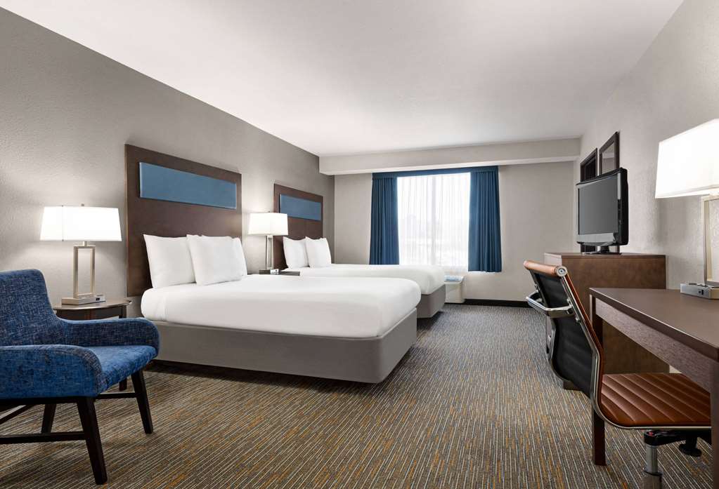 Wingate By Wyndham Southport - photo 11