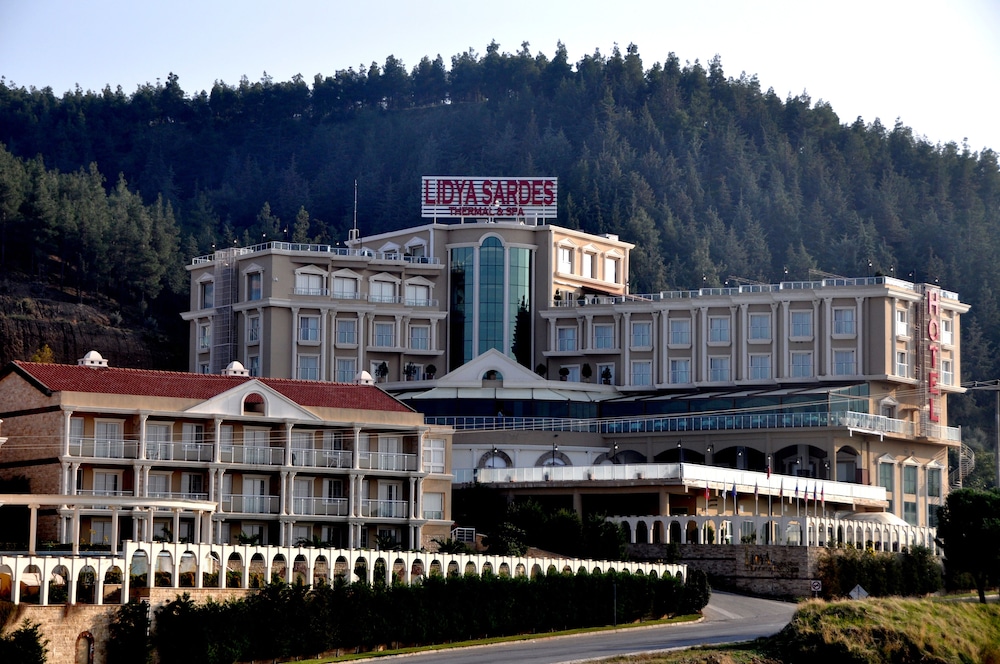 Lidya Sardes Hotel Thermal & Spa — hotel in Salihli