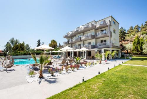 Green Bay - carbon neutral hotel in Limenaria