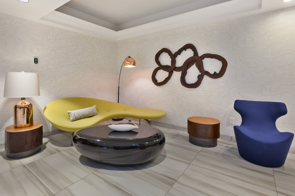Hotel Indigo Rochester Mayo Clinic Area - photo 45