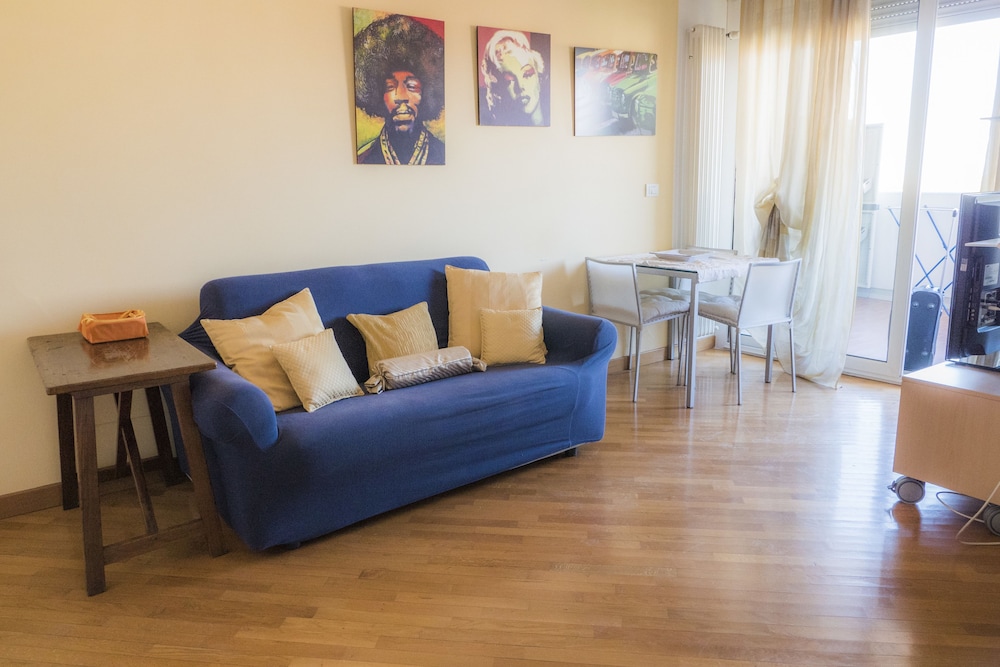 Casa Bella View — 4-Star Luxury Hotel in Bologna, Italy